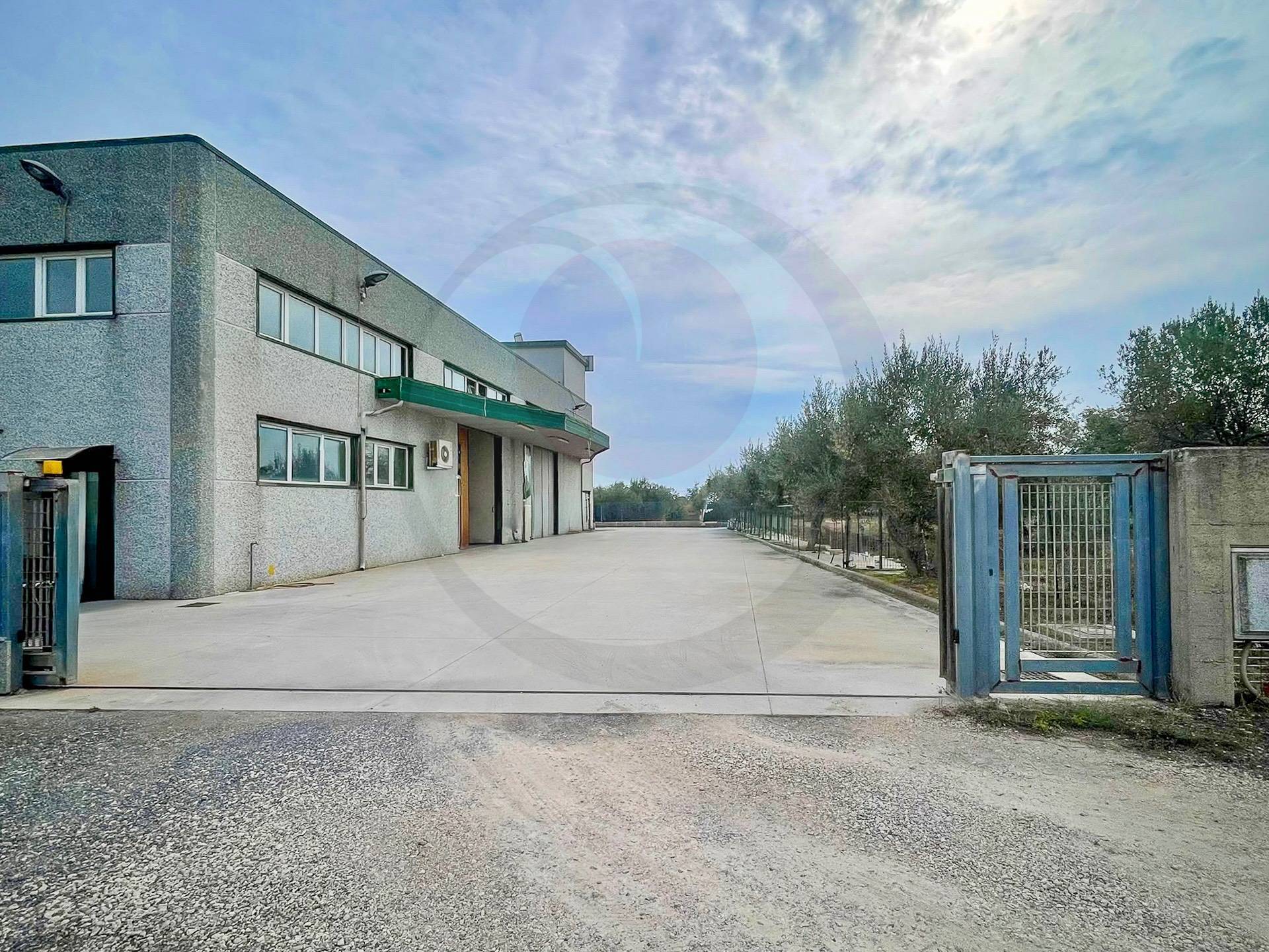 Opificio in vendita a Treglio