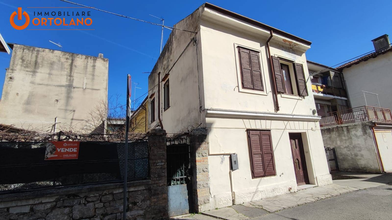 CASA ACCOSTATA DA UN LATO in vendita a Monfalcone