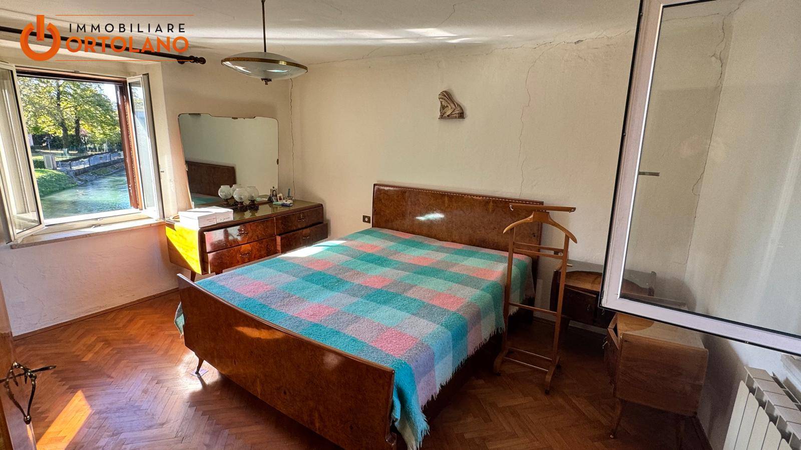 CASA ACCOSTATA DA UN LATO in vendita a Sagrado