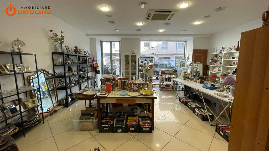 Locale commerciale in vendita a Monfalcone