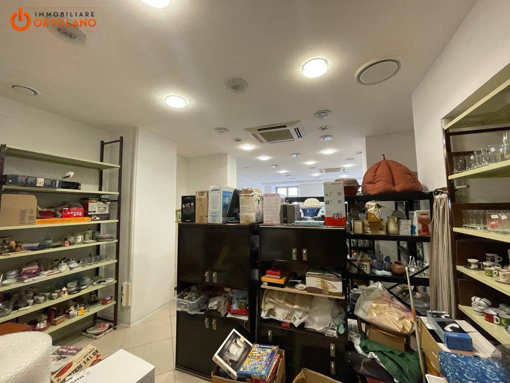 Locale commerciale in vendita a Monfalcone