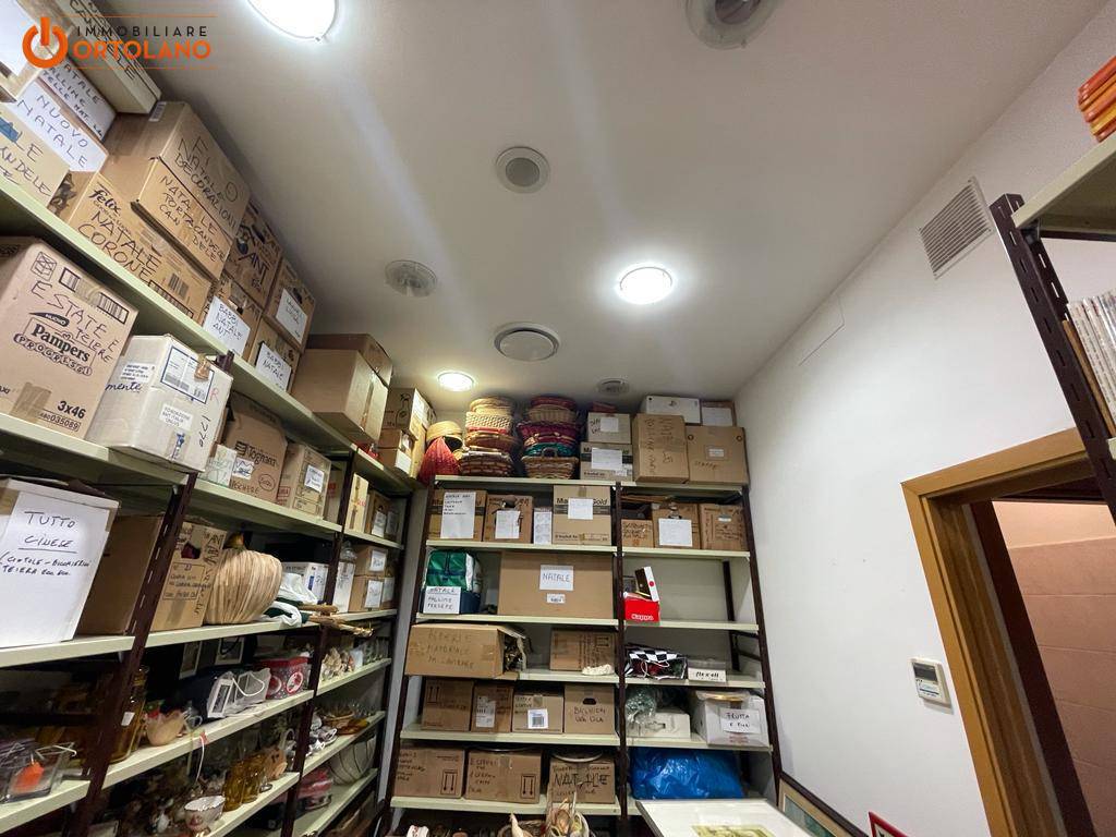 Locale commerciale in vendita a Monfalcone
