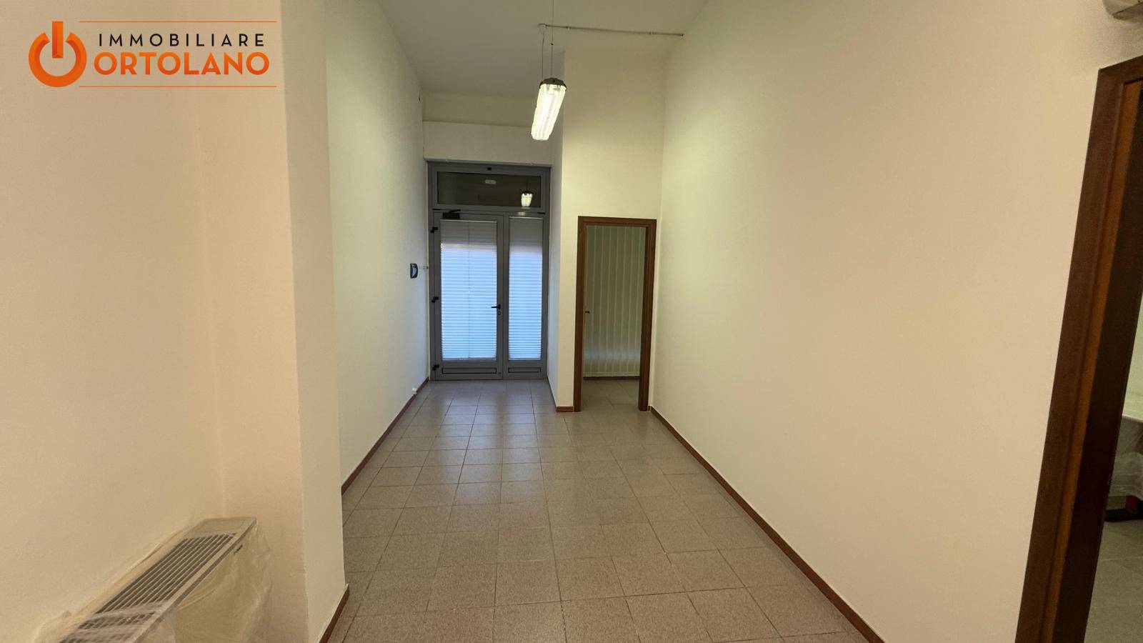 Locale commerciale in affitto a Monfalcone
