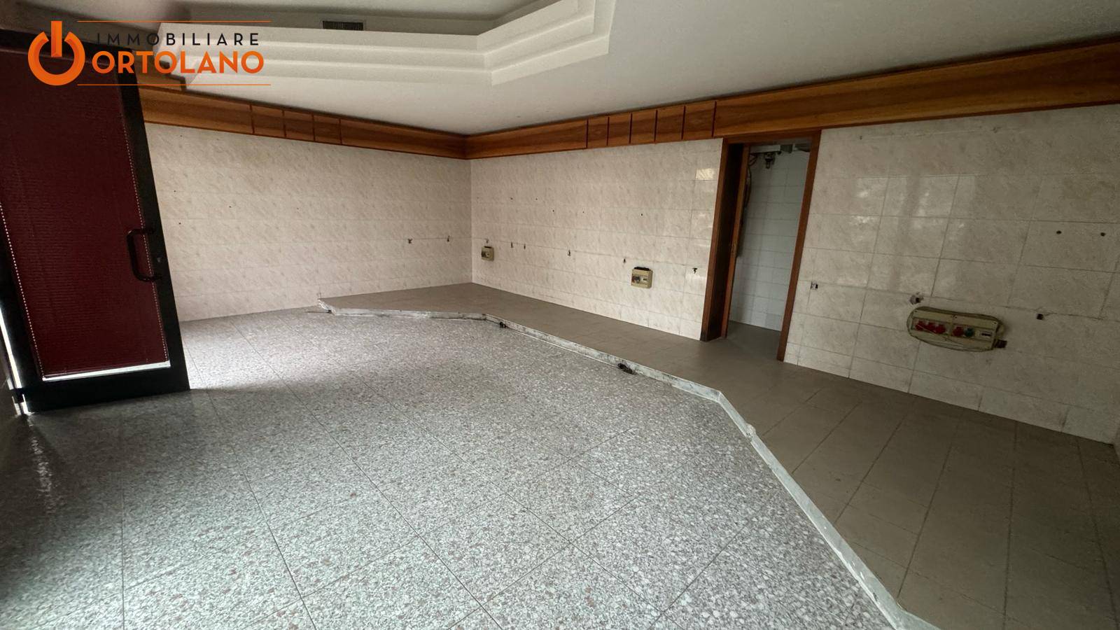 Locale commerciale in affitto a Monfalcone, Panzano