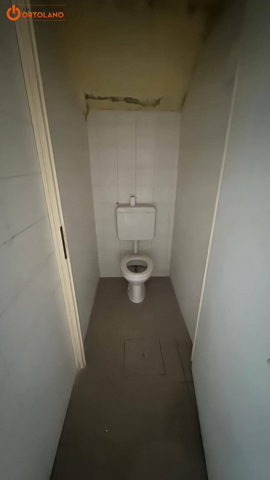 Locale commerciale in affitto a Monfalcone, Panzano