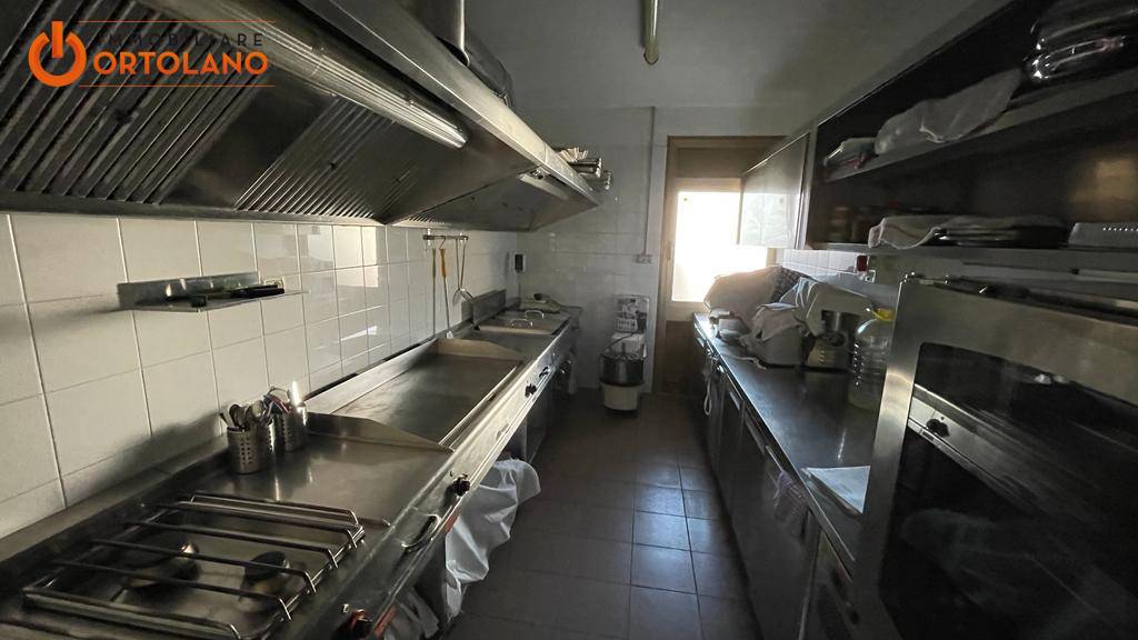 Locale commerciale in affitto a Fiumicello Villa Vicentina