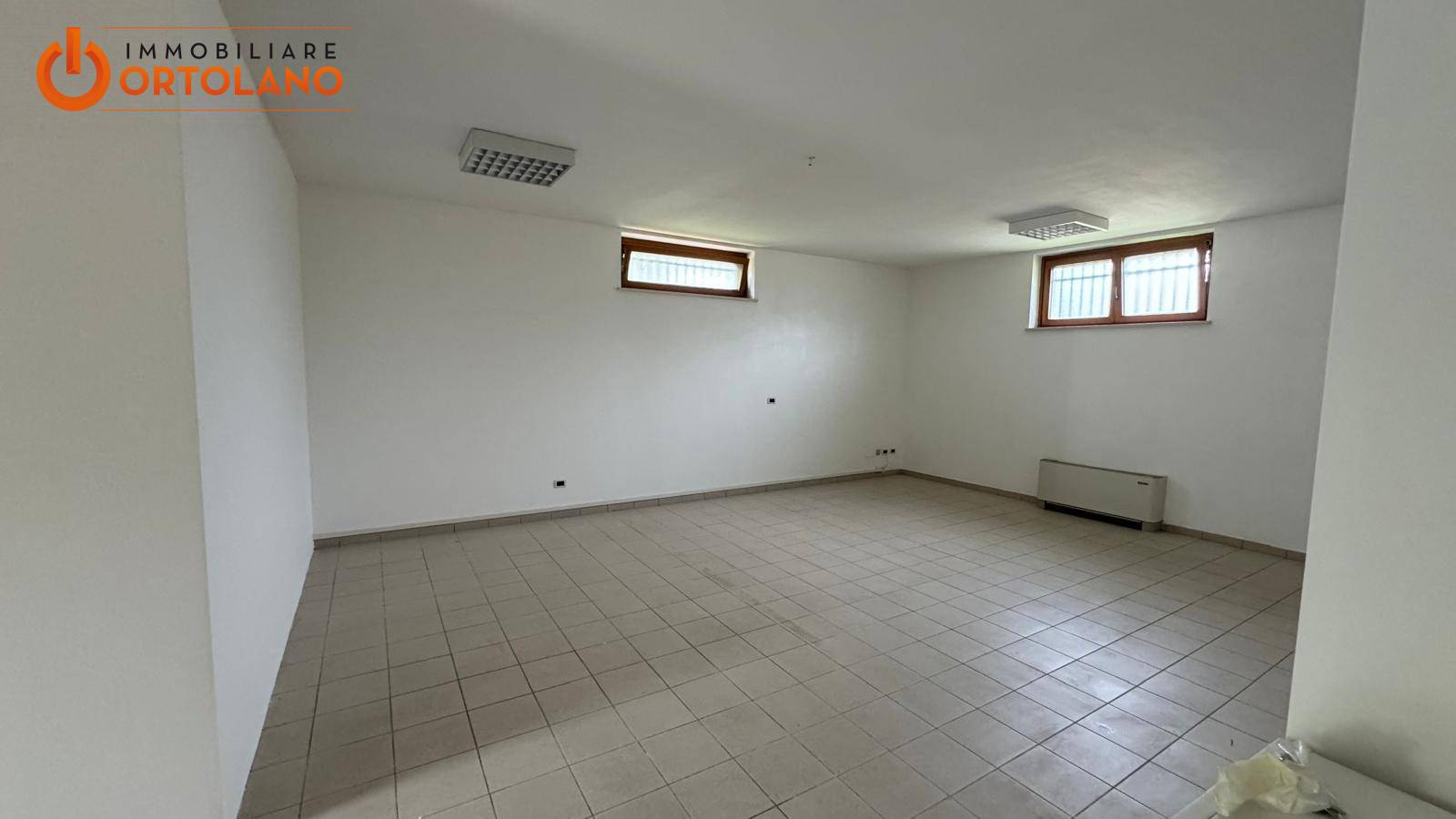 Locale commerciale in vendita a Sagrado