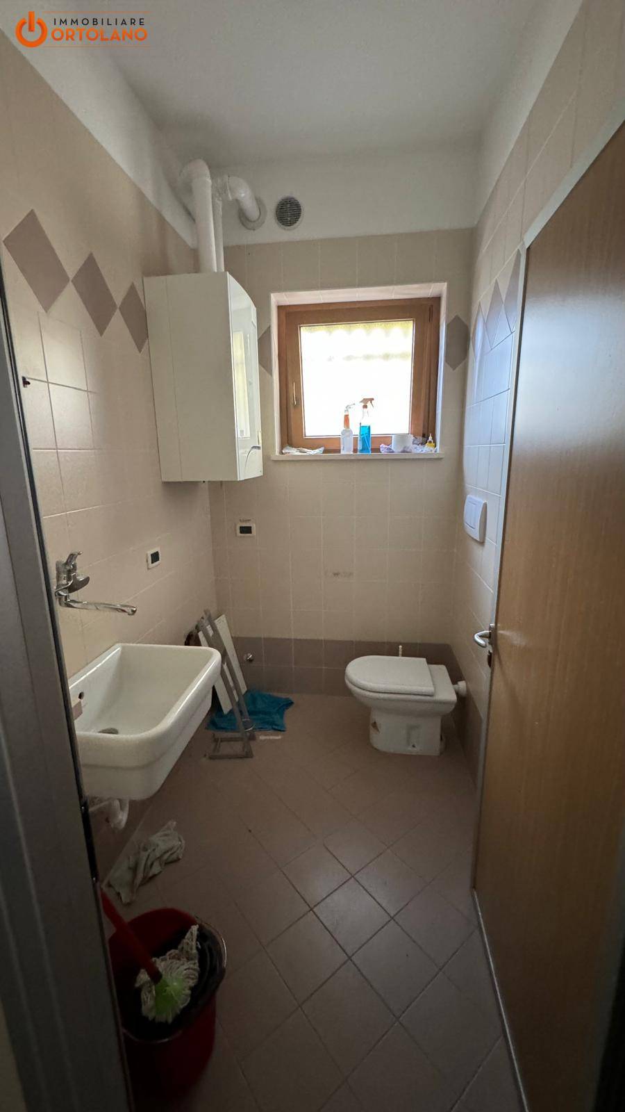 Locale commerciale in vendita a Sagrado