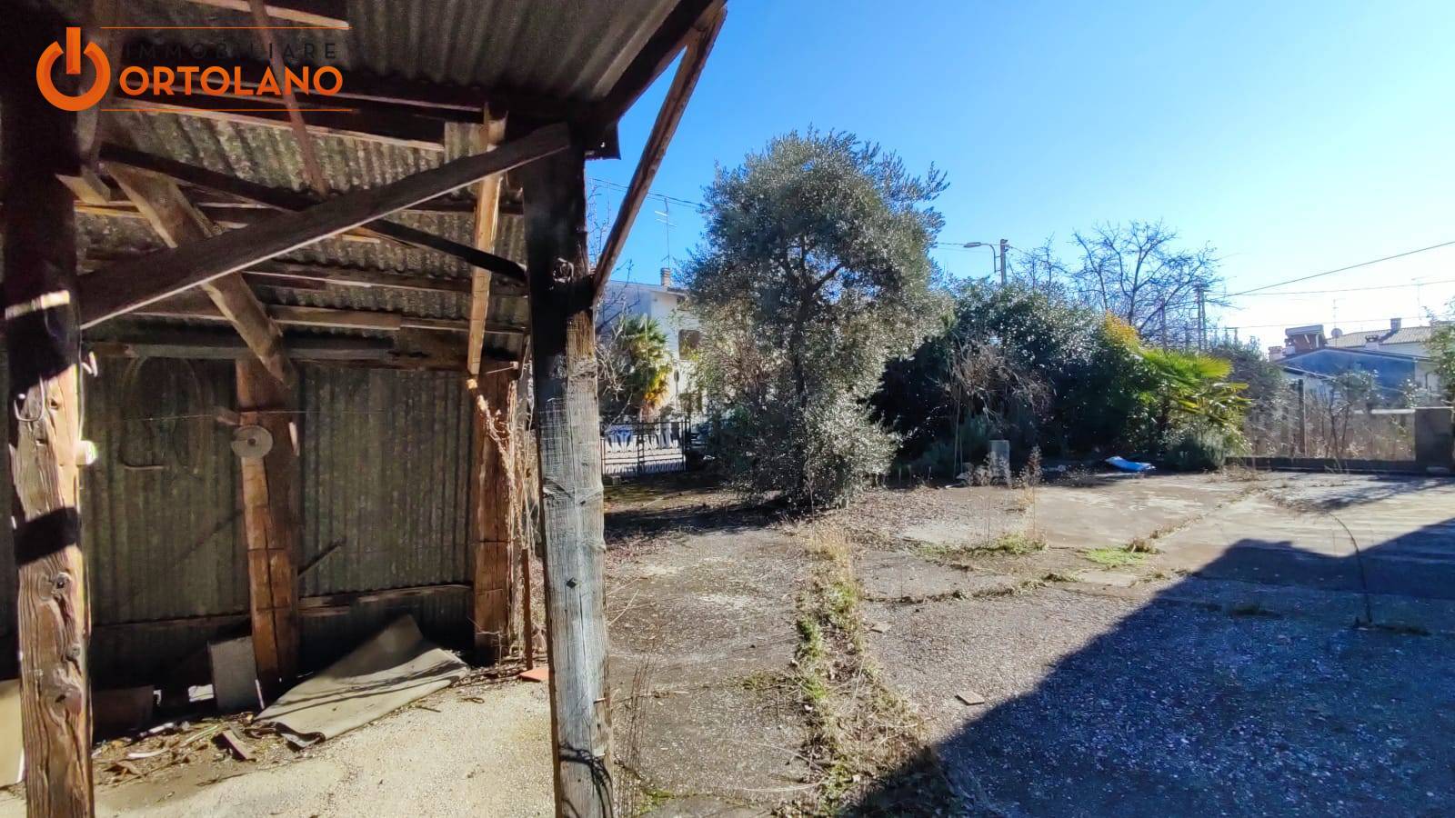 BIFAMIGLIARE in vendita a Turriaco