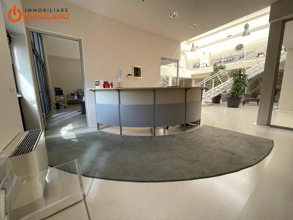 Locale commerciale in vendita a Ronchi dei Legionari