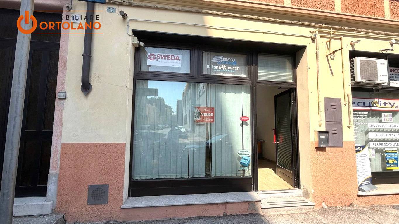 Locale commerciale in vendita a Monfalcone
