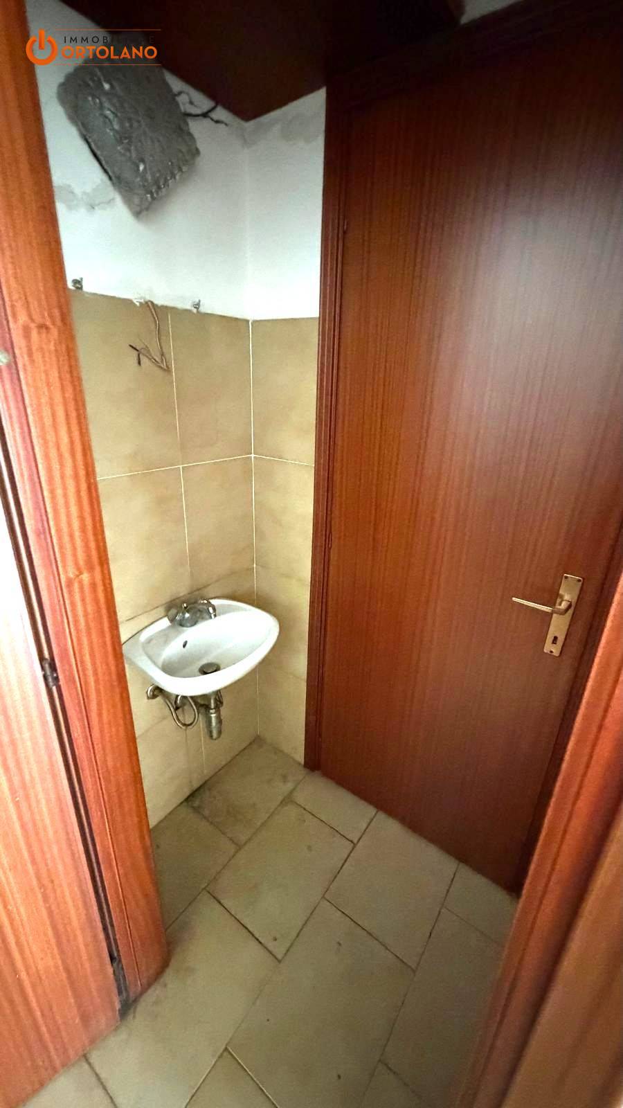 Locale commerciale in vendita a Monfalcone