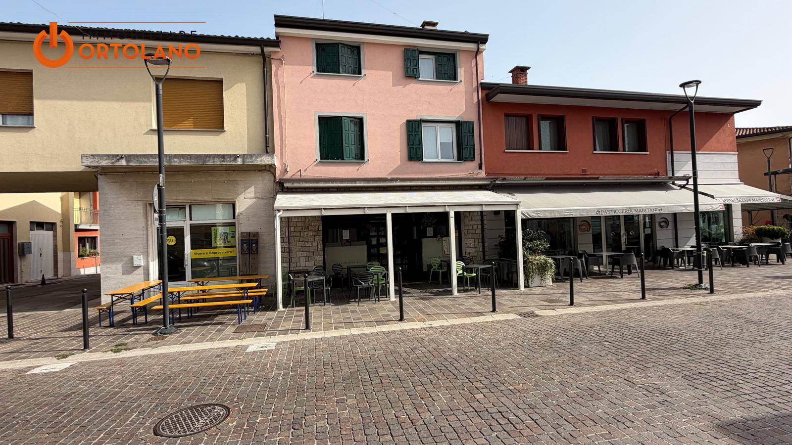 Attivit commerciale in vendita a Staranzano