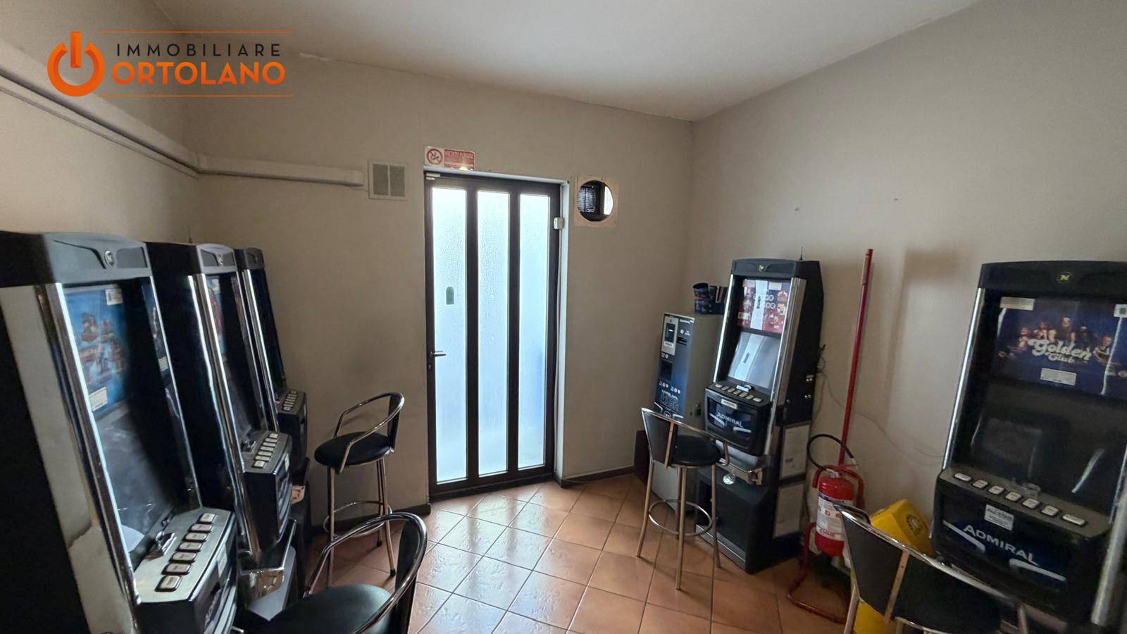 Attivit commerciale in vendita a Staranzano