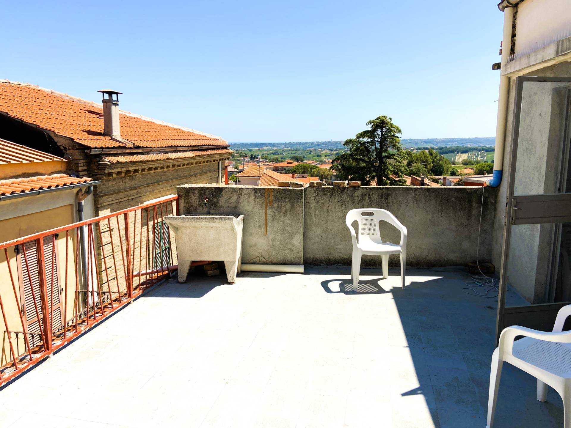 Casa indipendente con terrazzo a Casalbordino