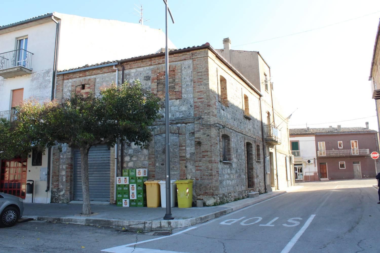 Casa singola in vendita a Furci