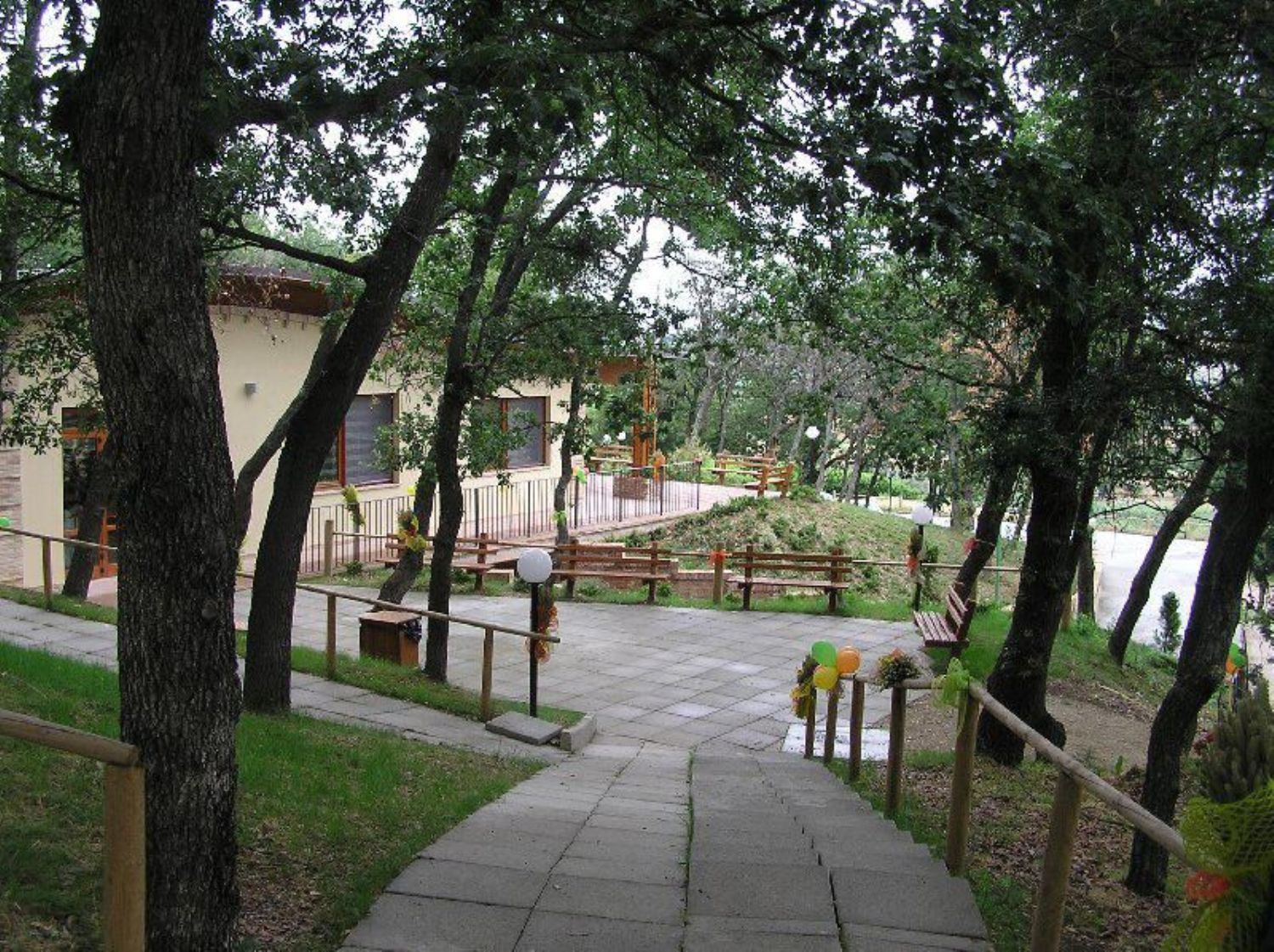 Locale commerciale in vendita a Cupello