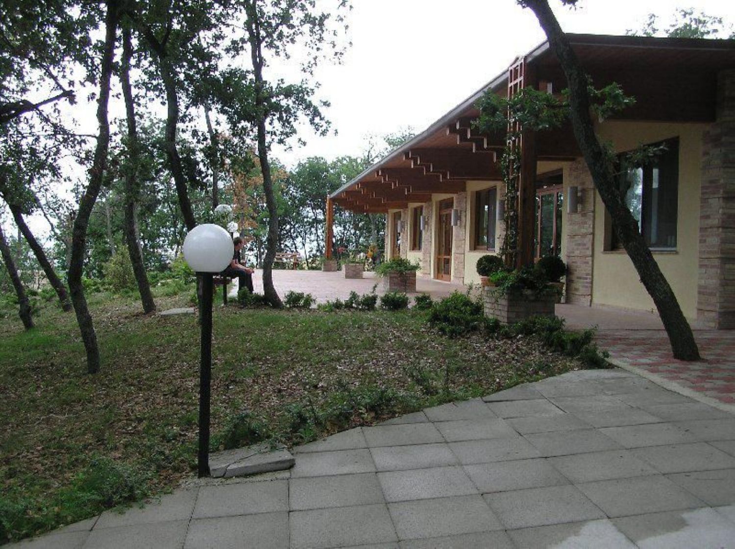 Locale commerciale in vendita a Cupello