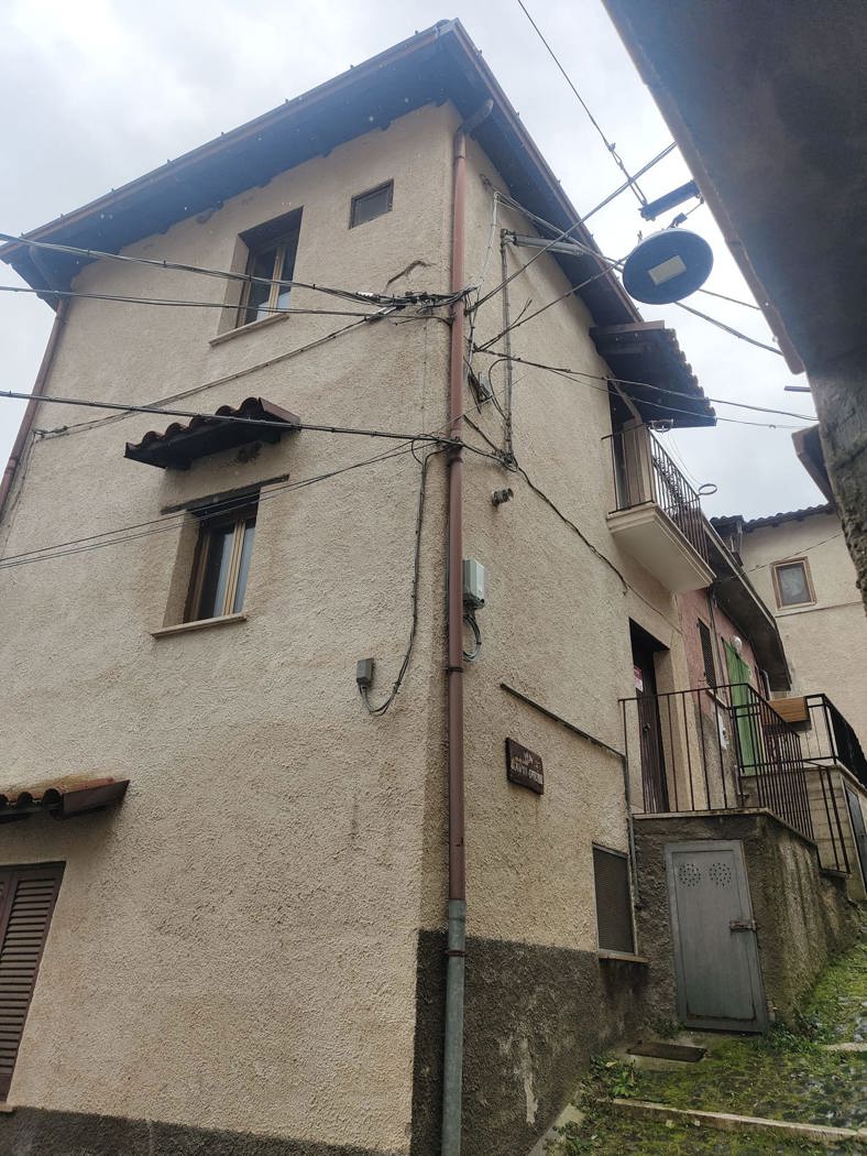 Quadrilocale in vendita a Tagliacozzo