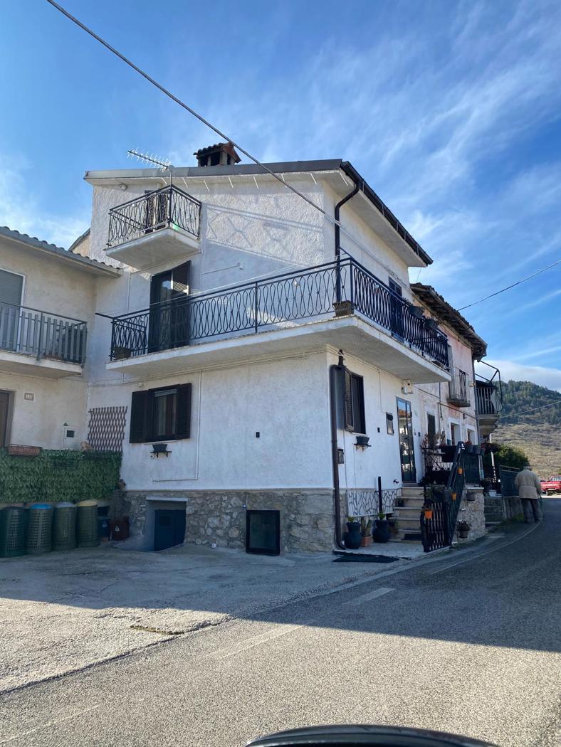 Casa indipendente in affitto a Tagliacozzo