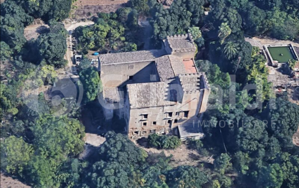 Castello in vendita a Palermo