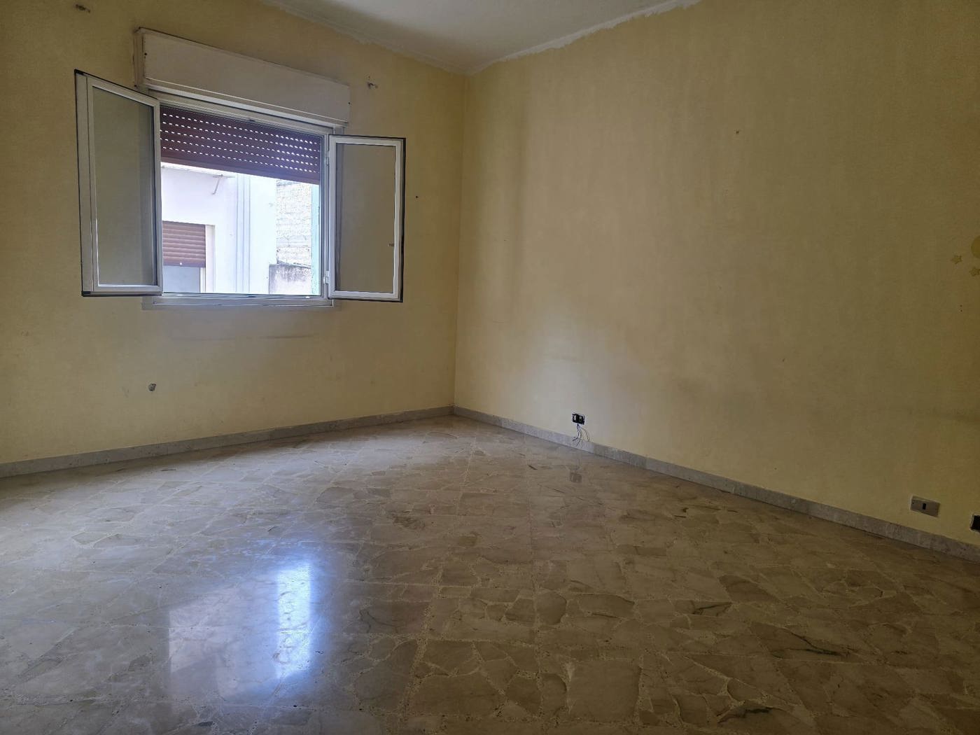 Quadrilocale in vendita a Palermo