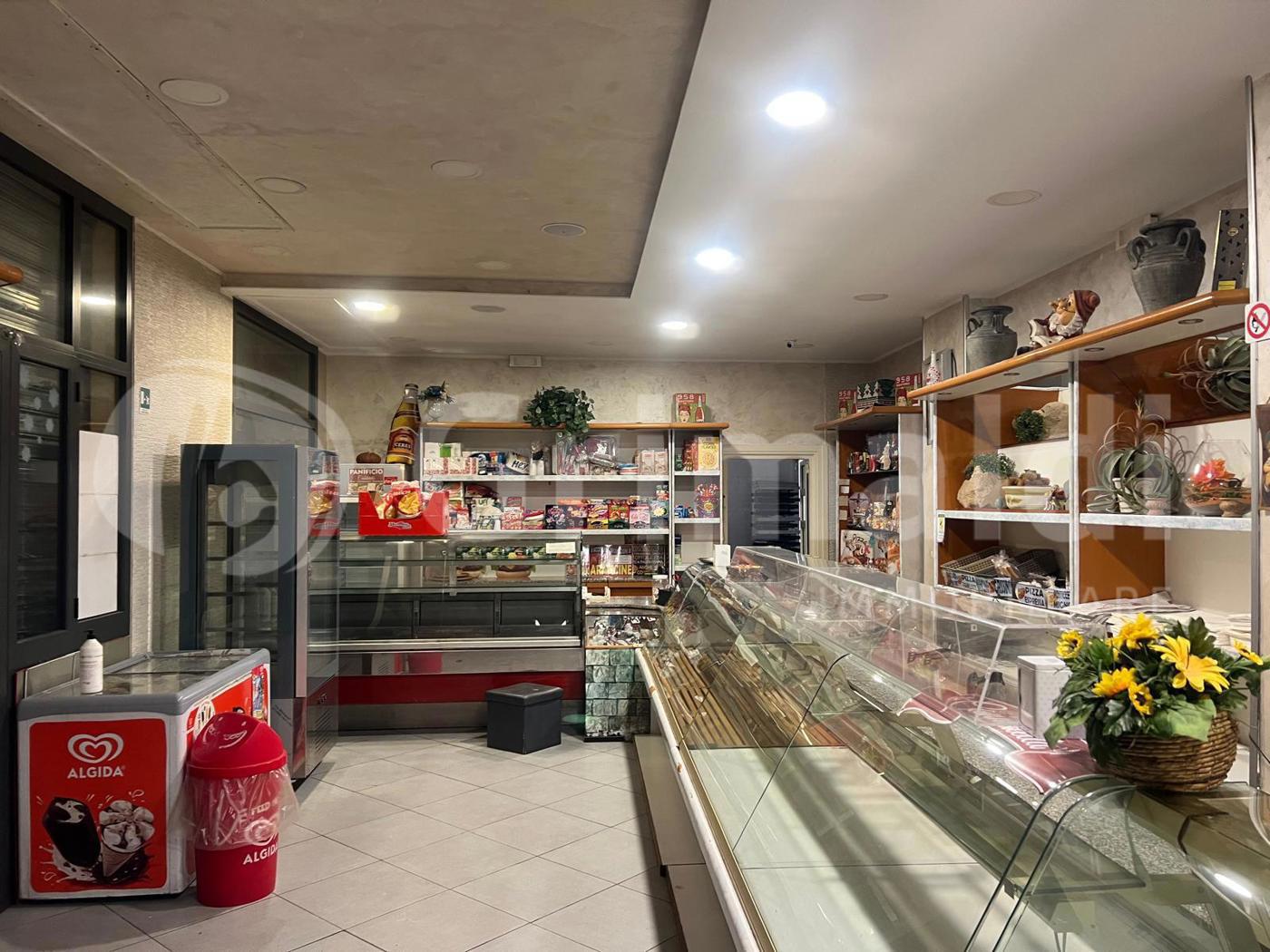 Attivit� commerciale Bar e tabacchi in vendita a Palermo