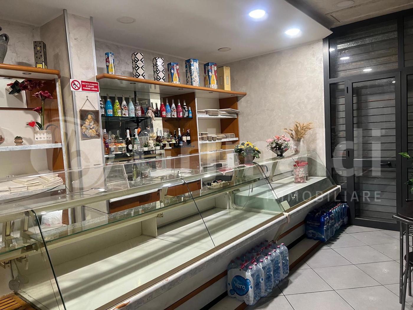 Attivit� commerciale Bar e tabacchi in vendita a Palermo