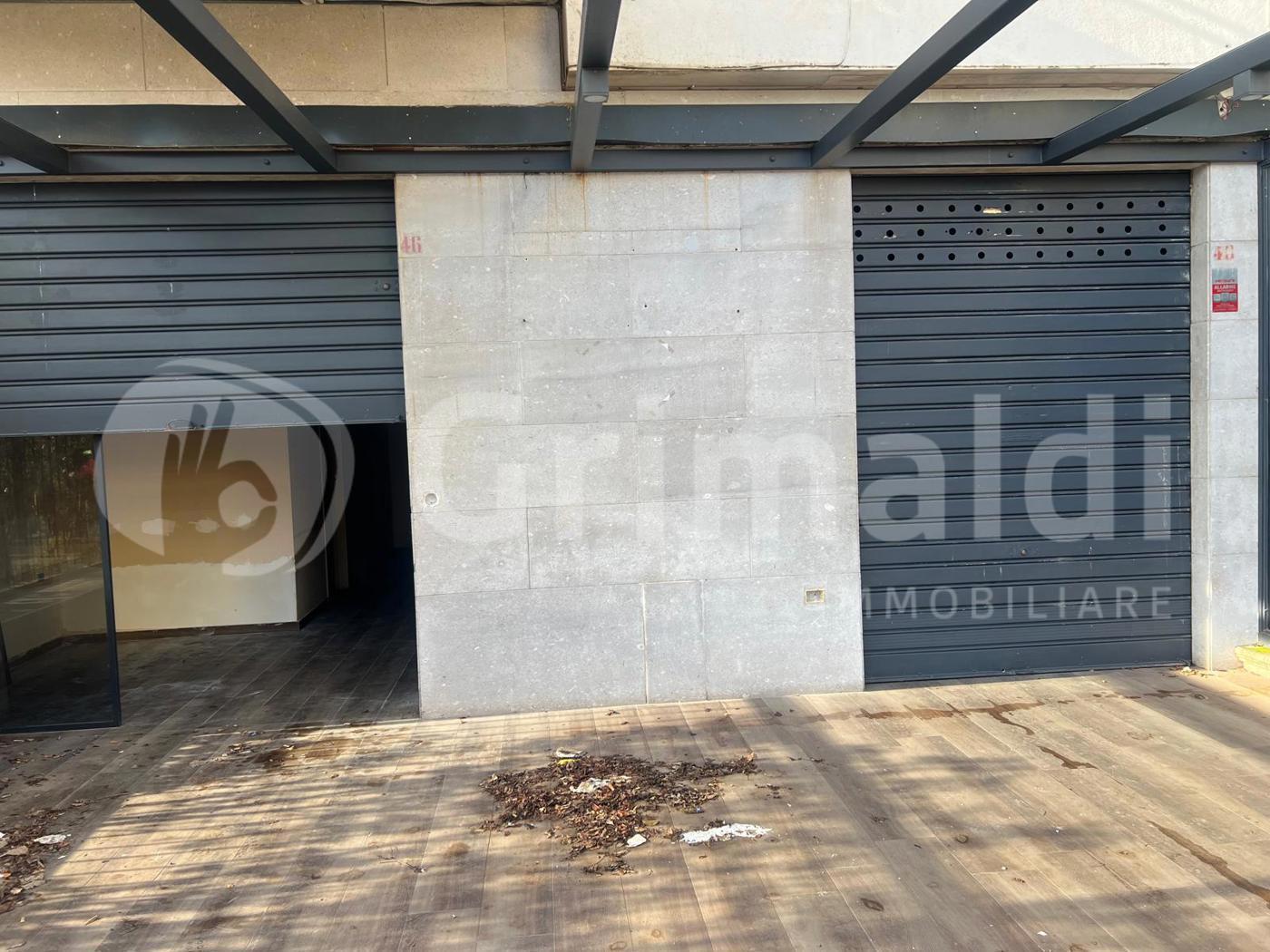 Negozio in affitto a Palermo