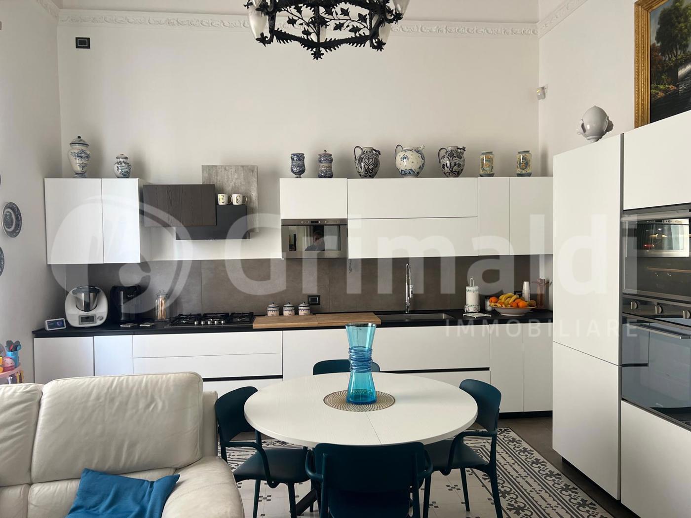 Appartamento in vendita a Palermo