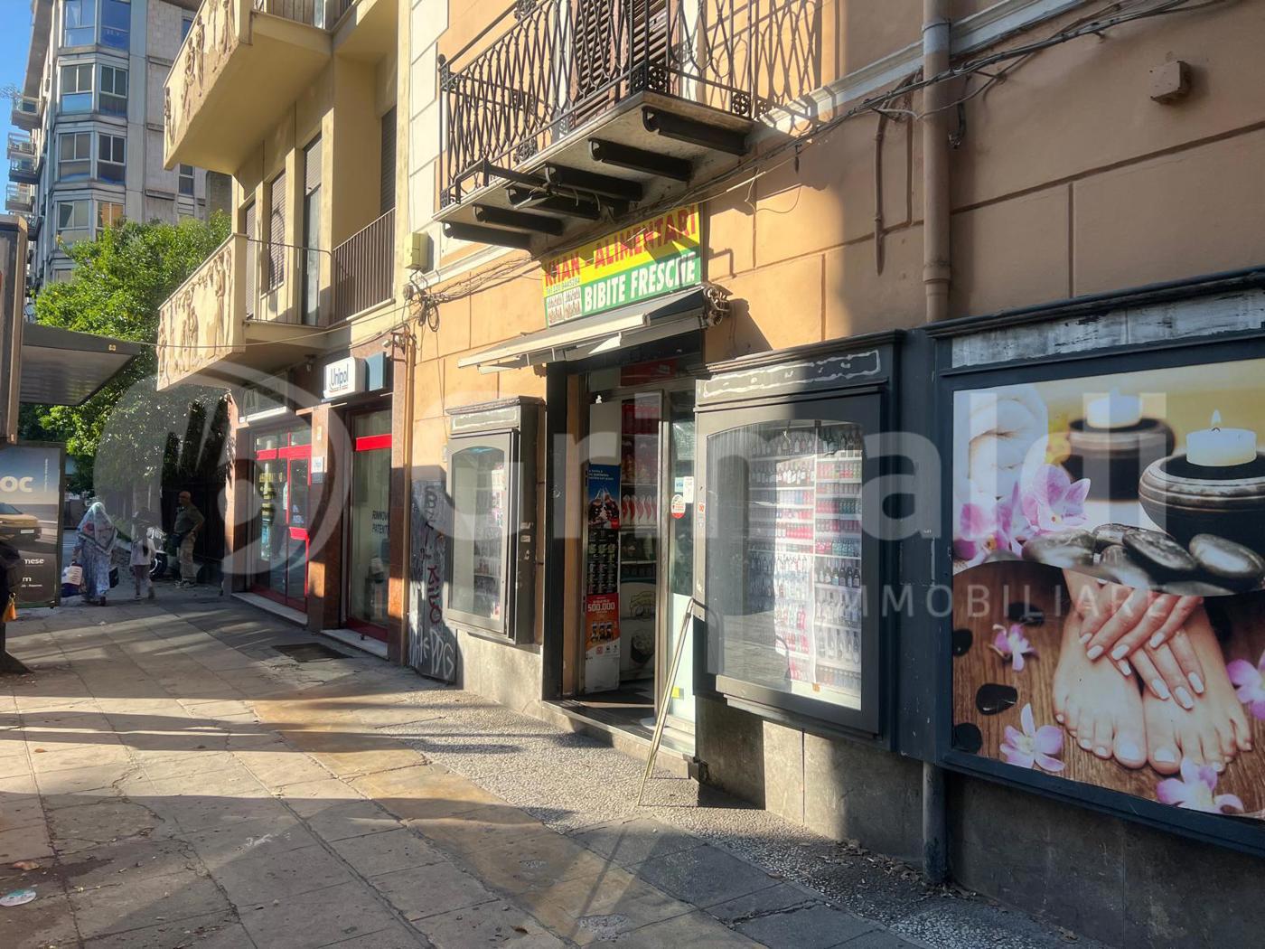 Magazzino in vendita a Palermo