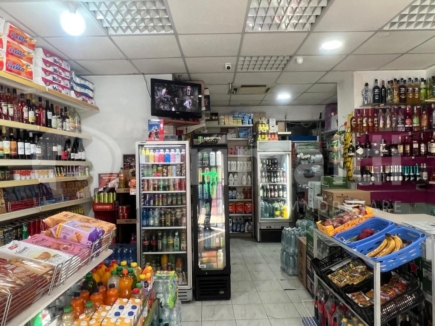 Magazzino in vendita a Palermo