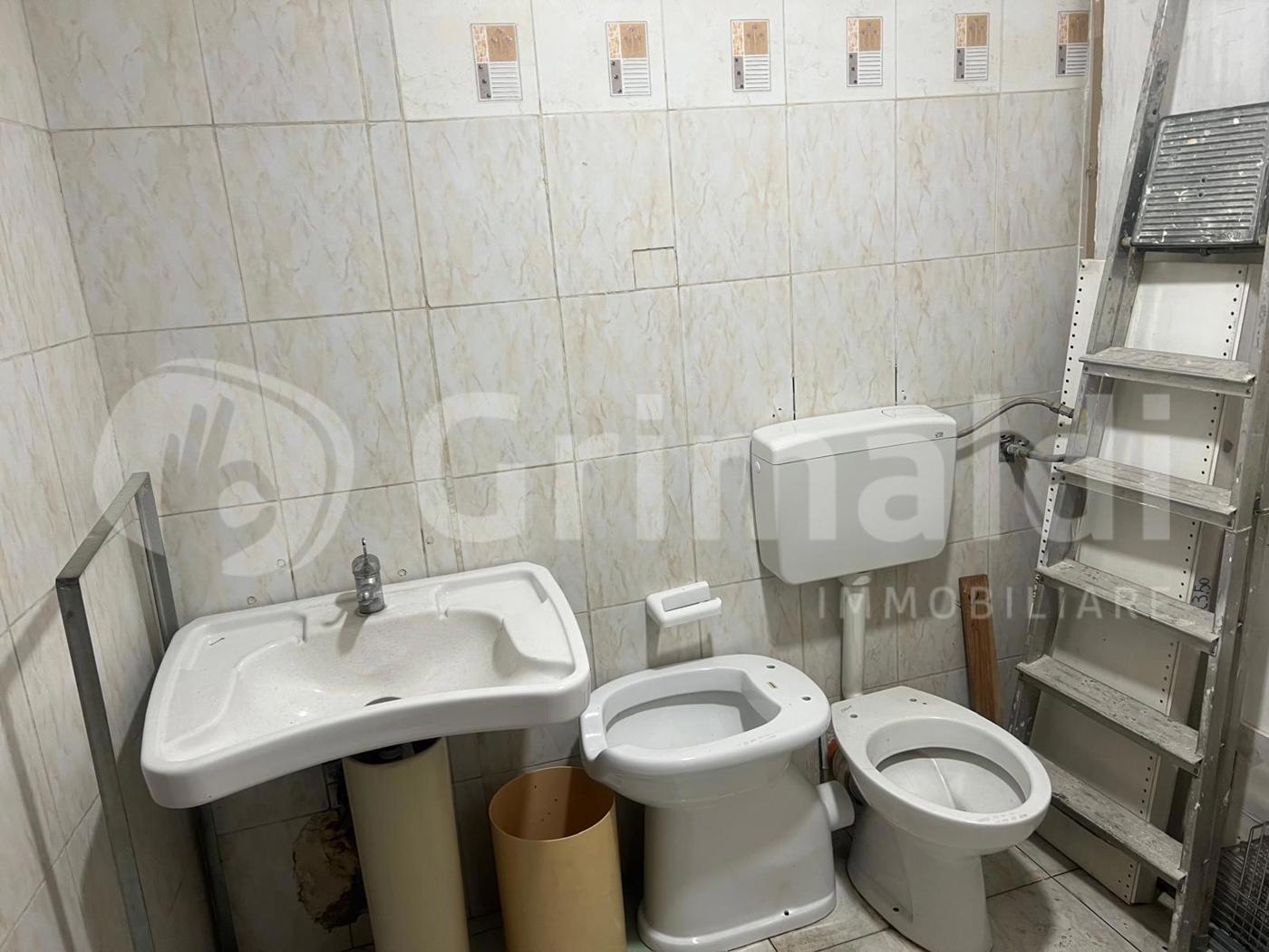 Magazzino in vendita a Palermo