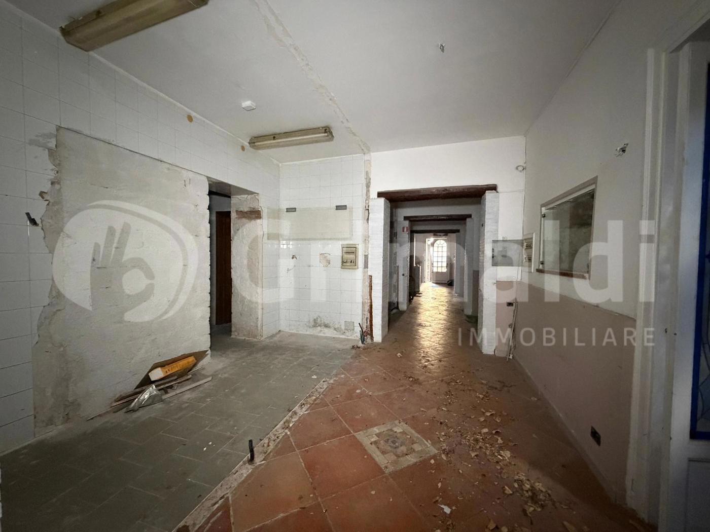 Negozio in vendita a Palermo
