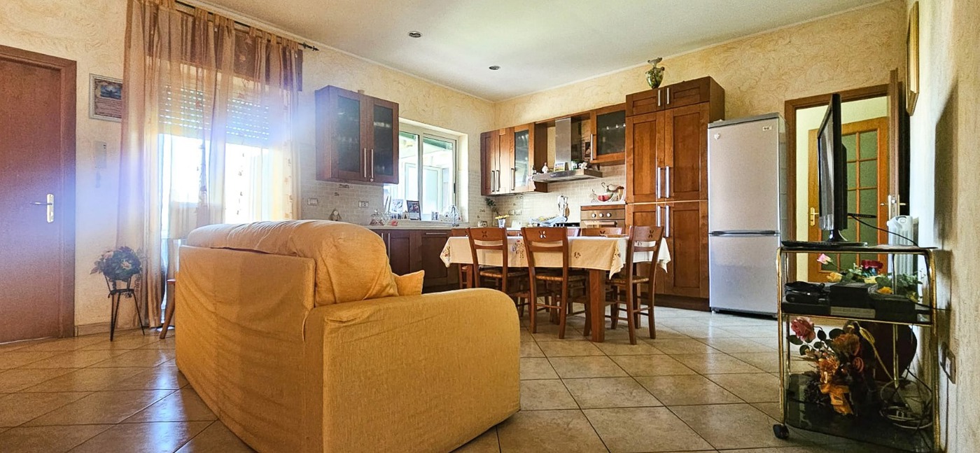 Casa indipendente in vendita a Santa Teresa di Riva