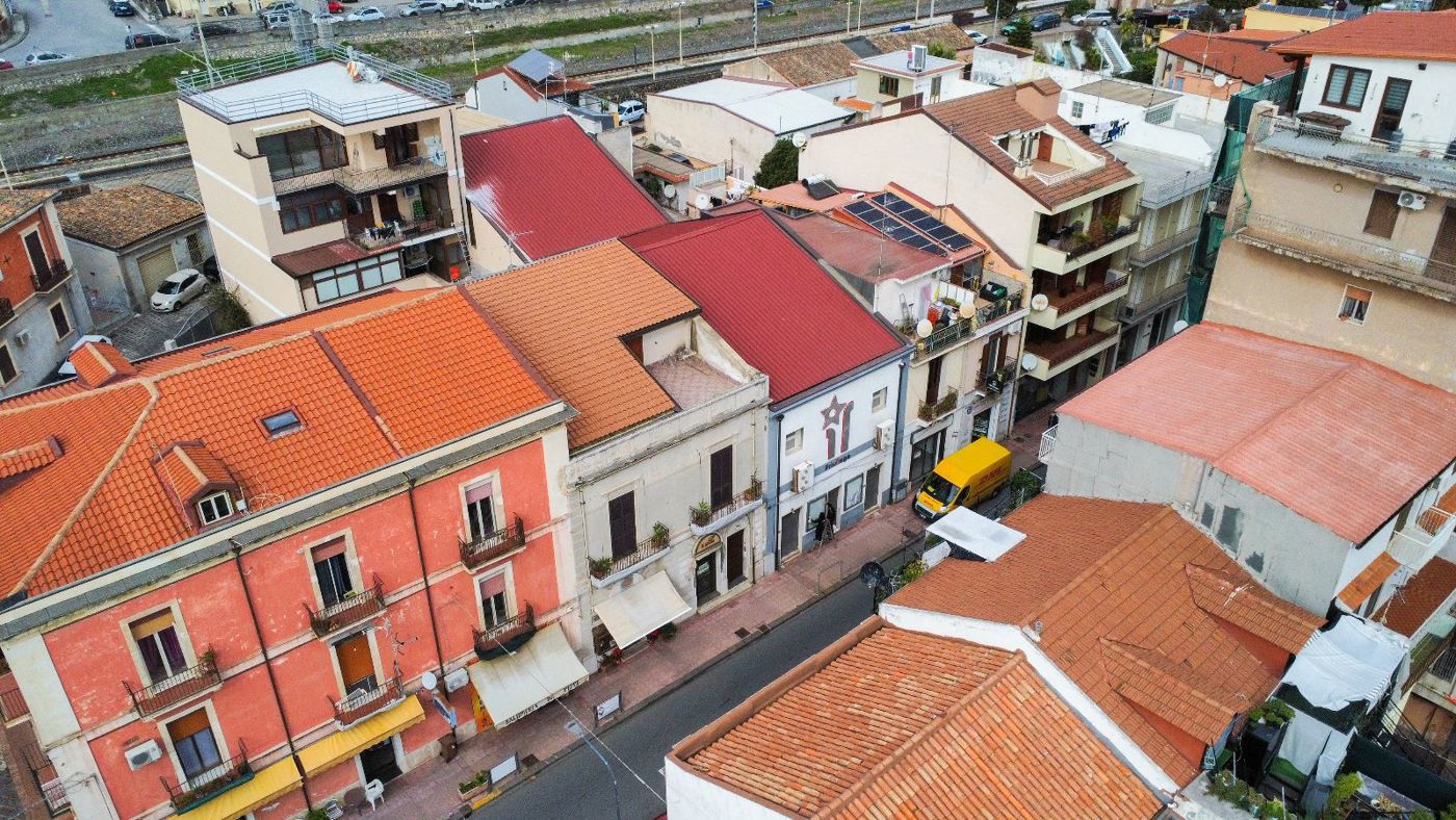 Stabile/Palazzo in vendita a Santa Teresa di Riva