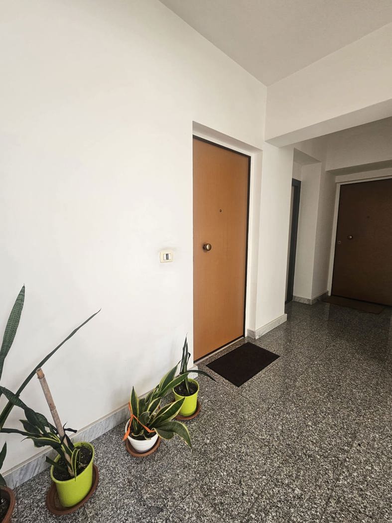 Quadrilocale in vendita a Santa Teresa di Riva