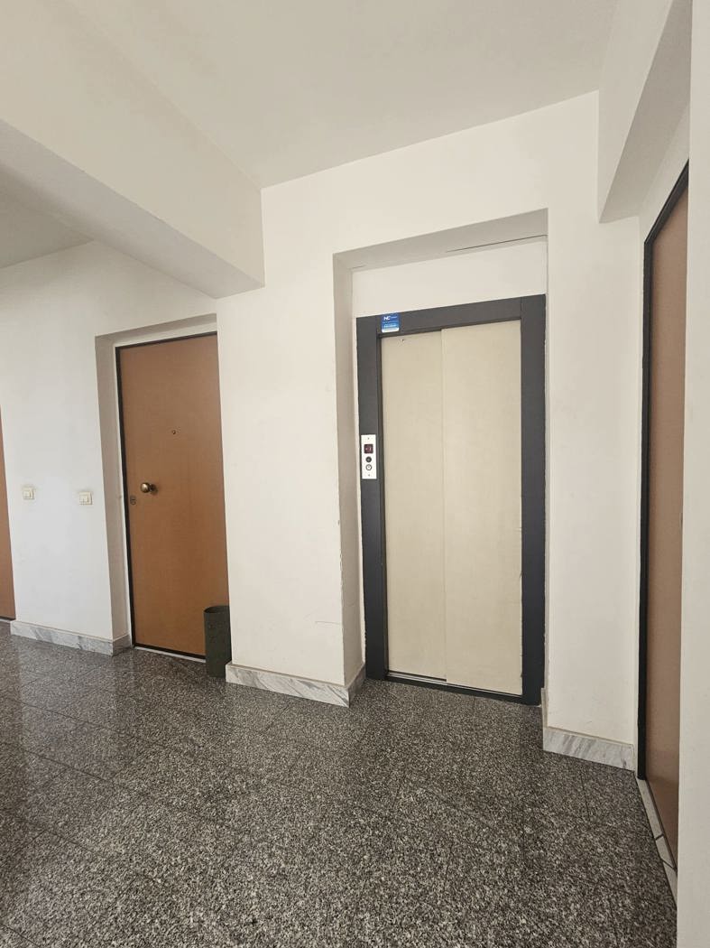 Quadrilocale in vendita a Santa Teresa di Riva