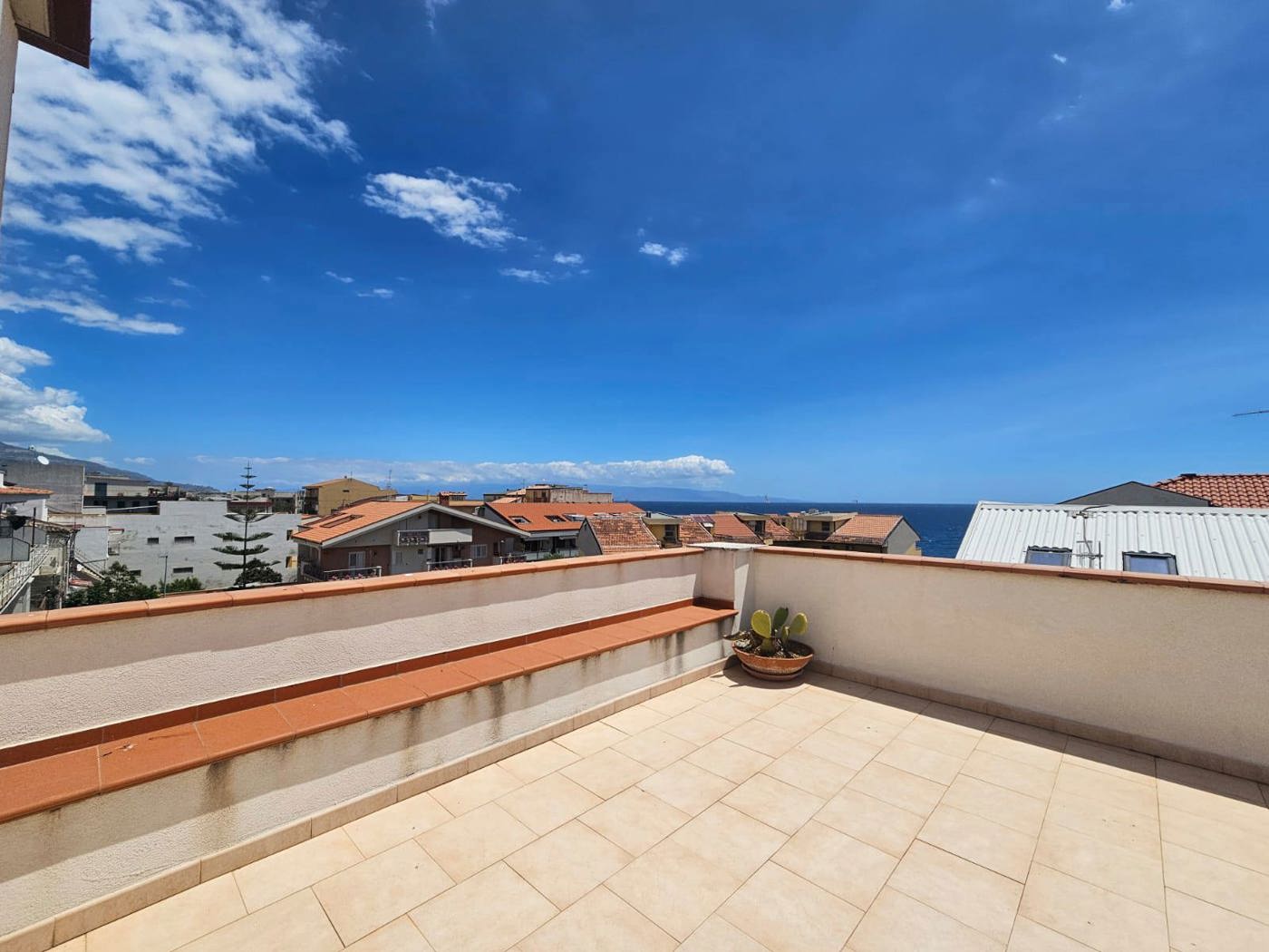 Appartamento da ristrutturare a Santa Teresa di Riva