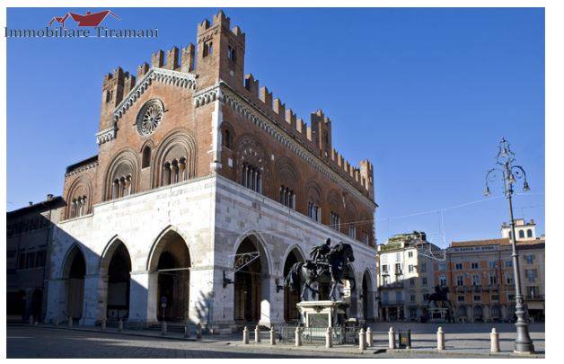 Attivit commerciale in vendita, Piacenza centro storico