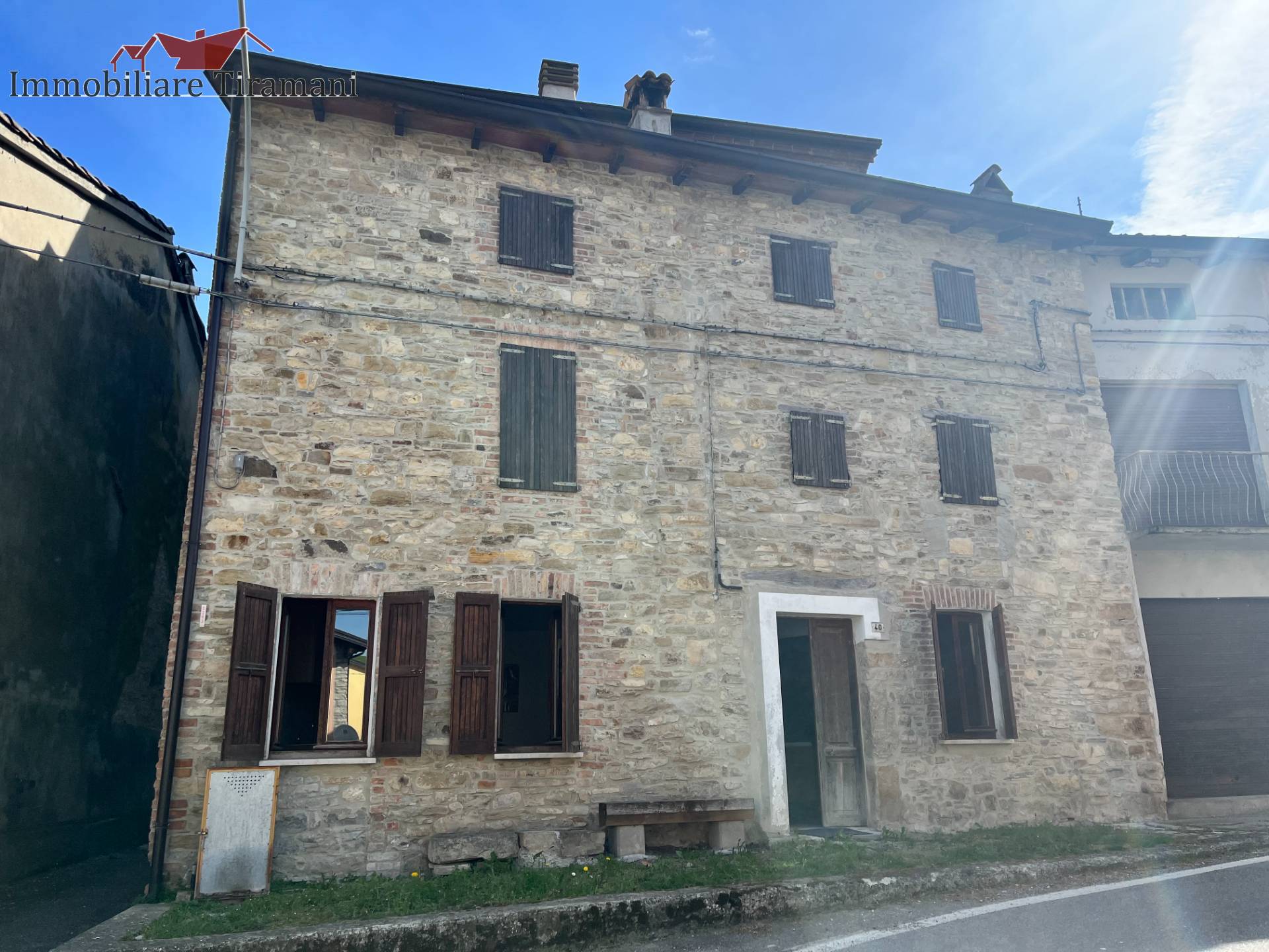 Casa indipendente in vendita, Vernasca borla