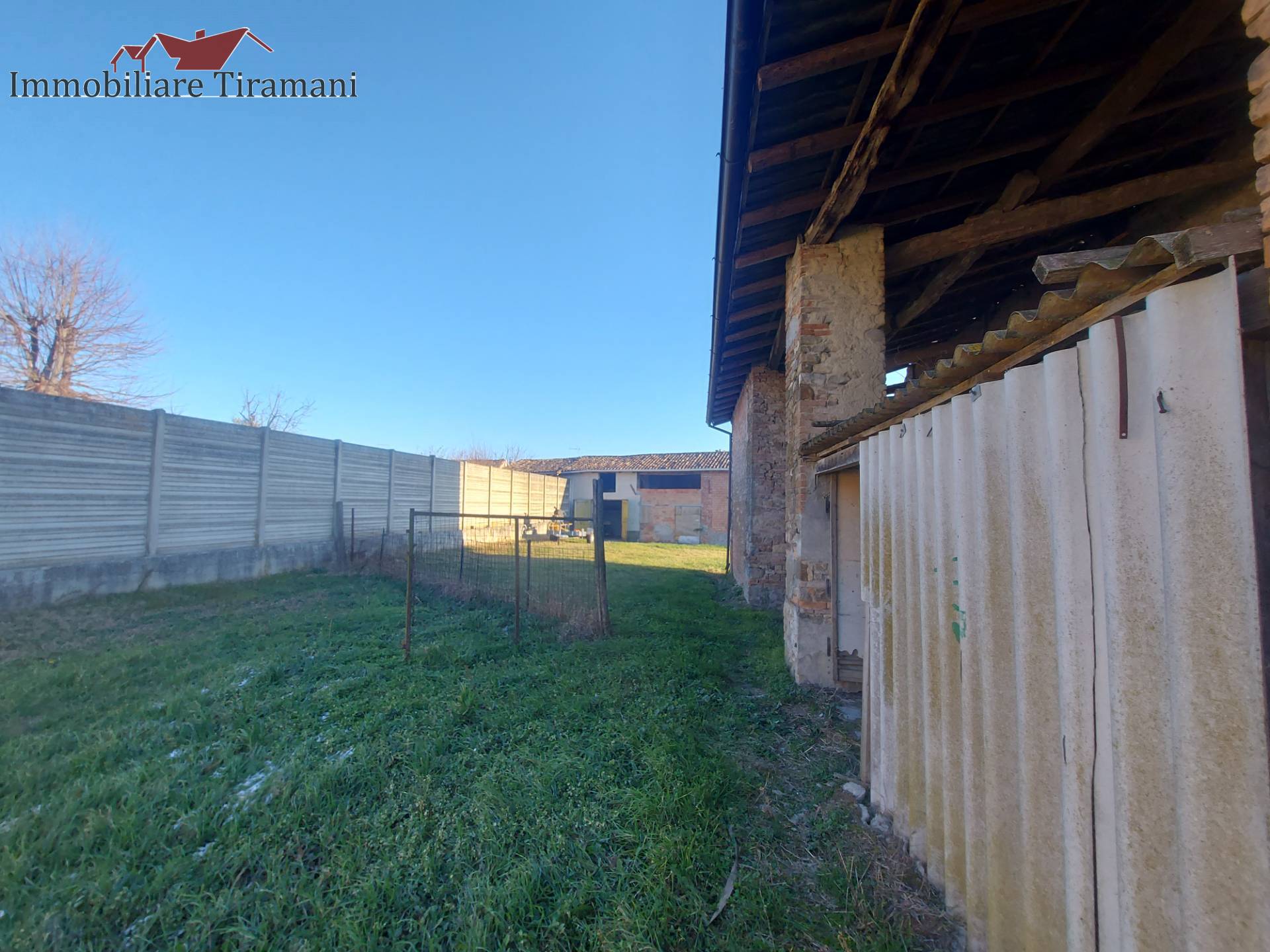 Rustico in vendita a Borgonovo Val Tidone, Corano