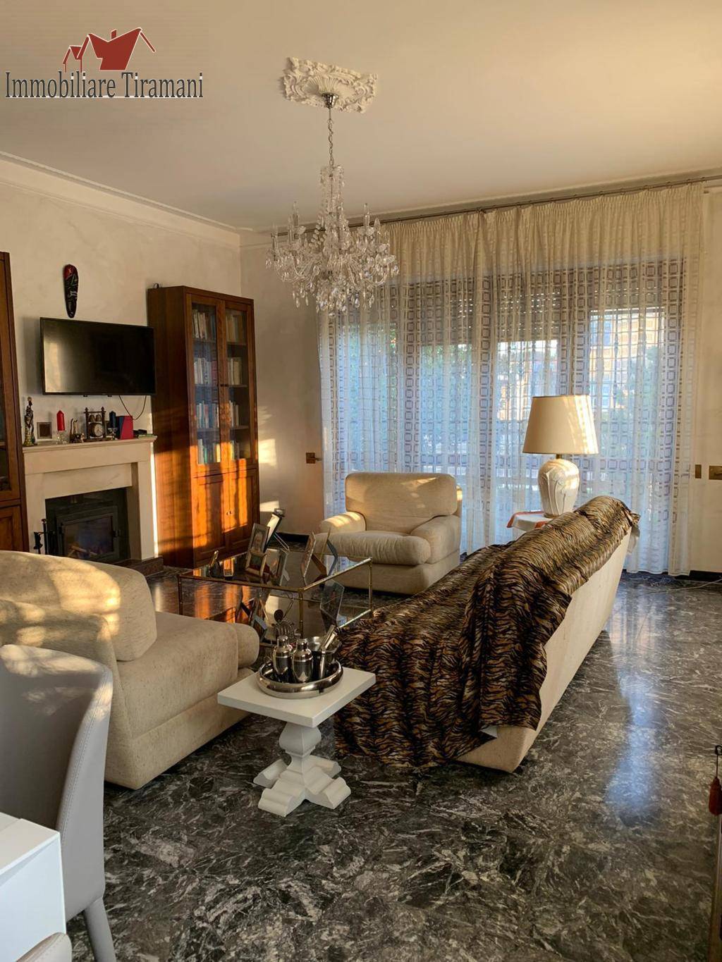 Villa in vendita a Cadeo, Roveleto