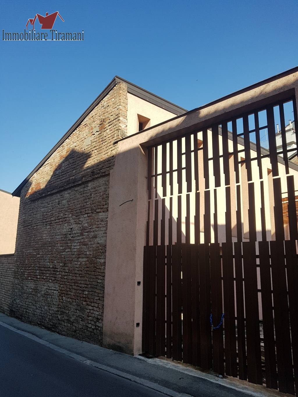Casa semindipendente in vendita a Piacenza, Centro storico