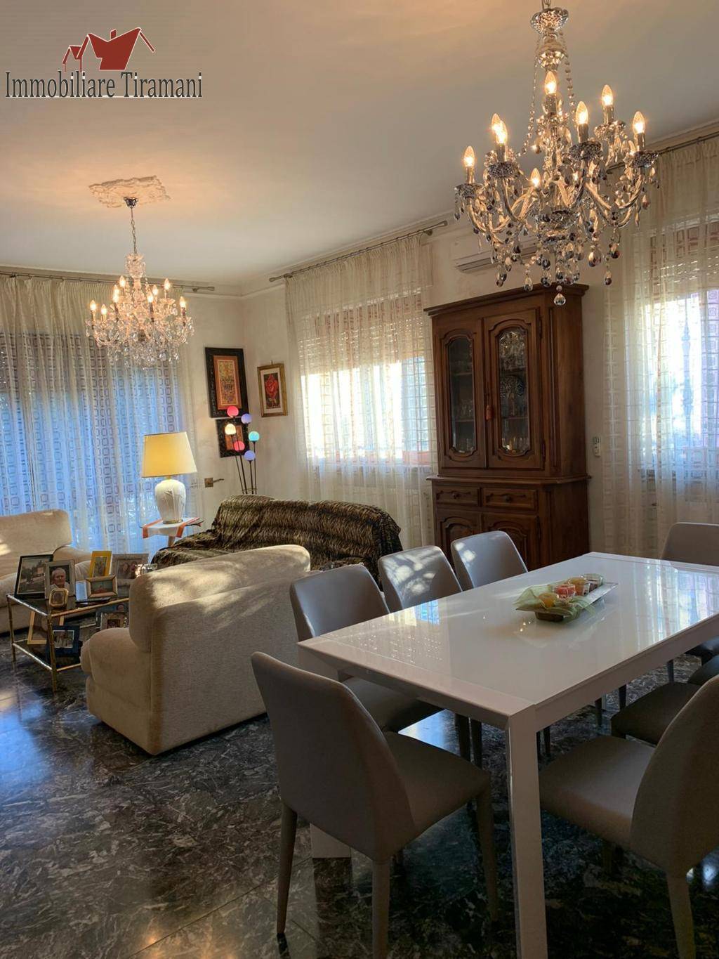 Villa in vendita a Cadeo, Roveleto