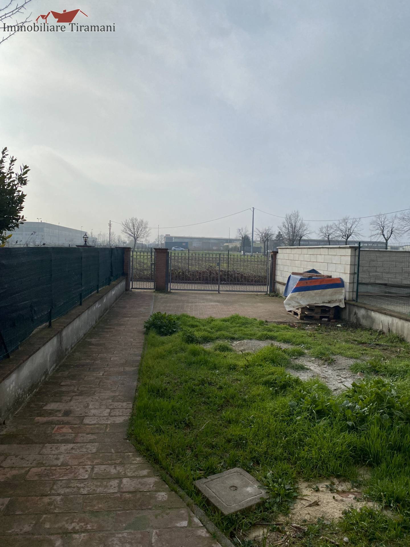 Casa semindipendente in vendita a Caorso, Fossadello