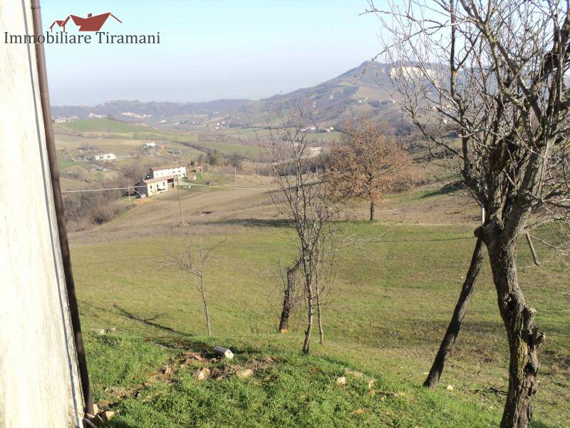 Casa semindipendente in vendita a Lugagnano Val d'Arda