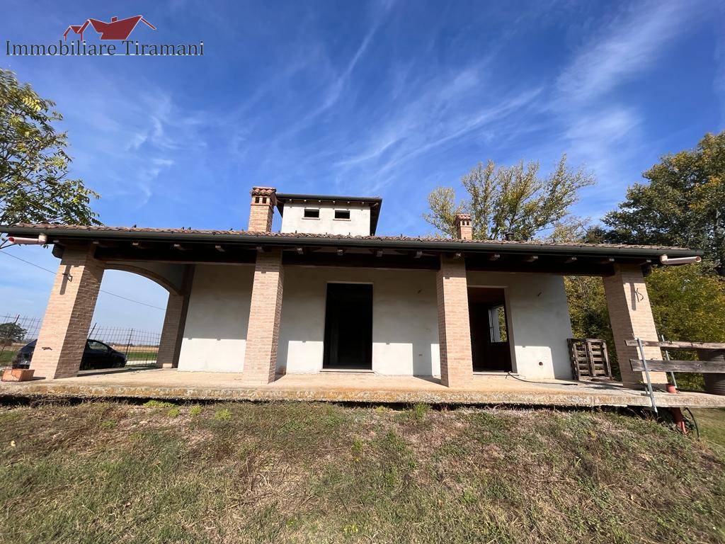 Villa in vendita a Alseno, Castelnuovo Fogliani