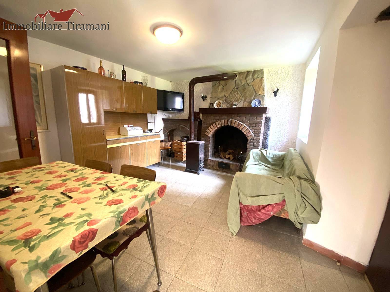 Casa semindipendente in vendita a Vernasca