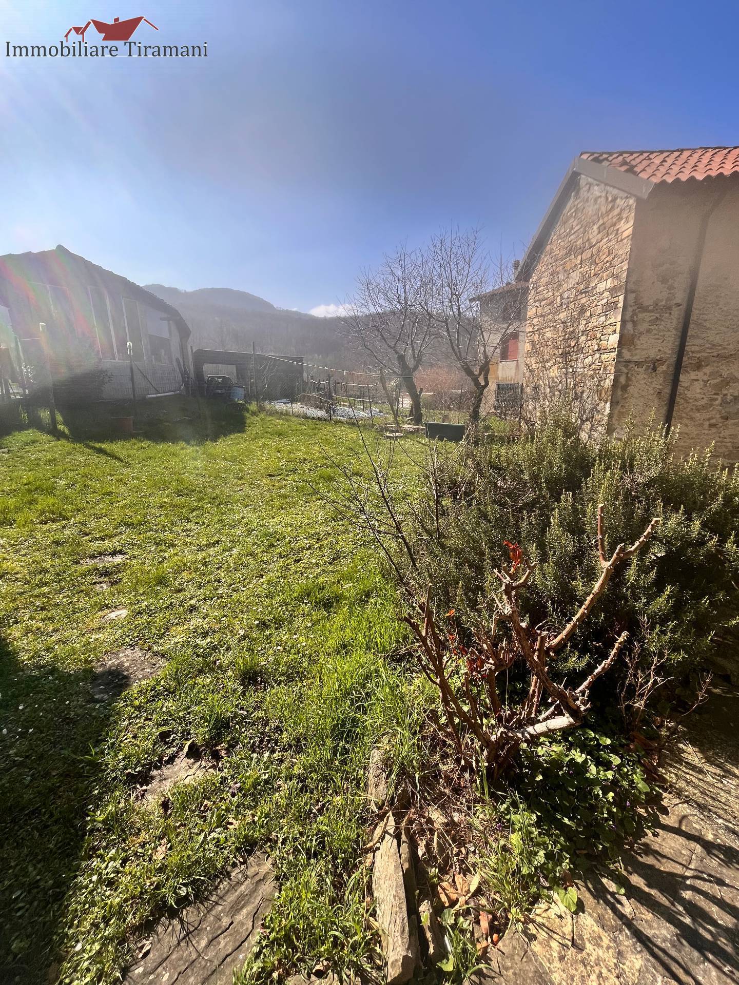 Casa semindipendente in vendita a Vernasca